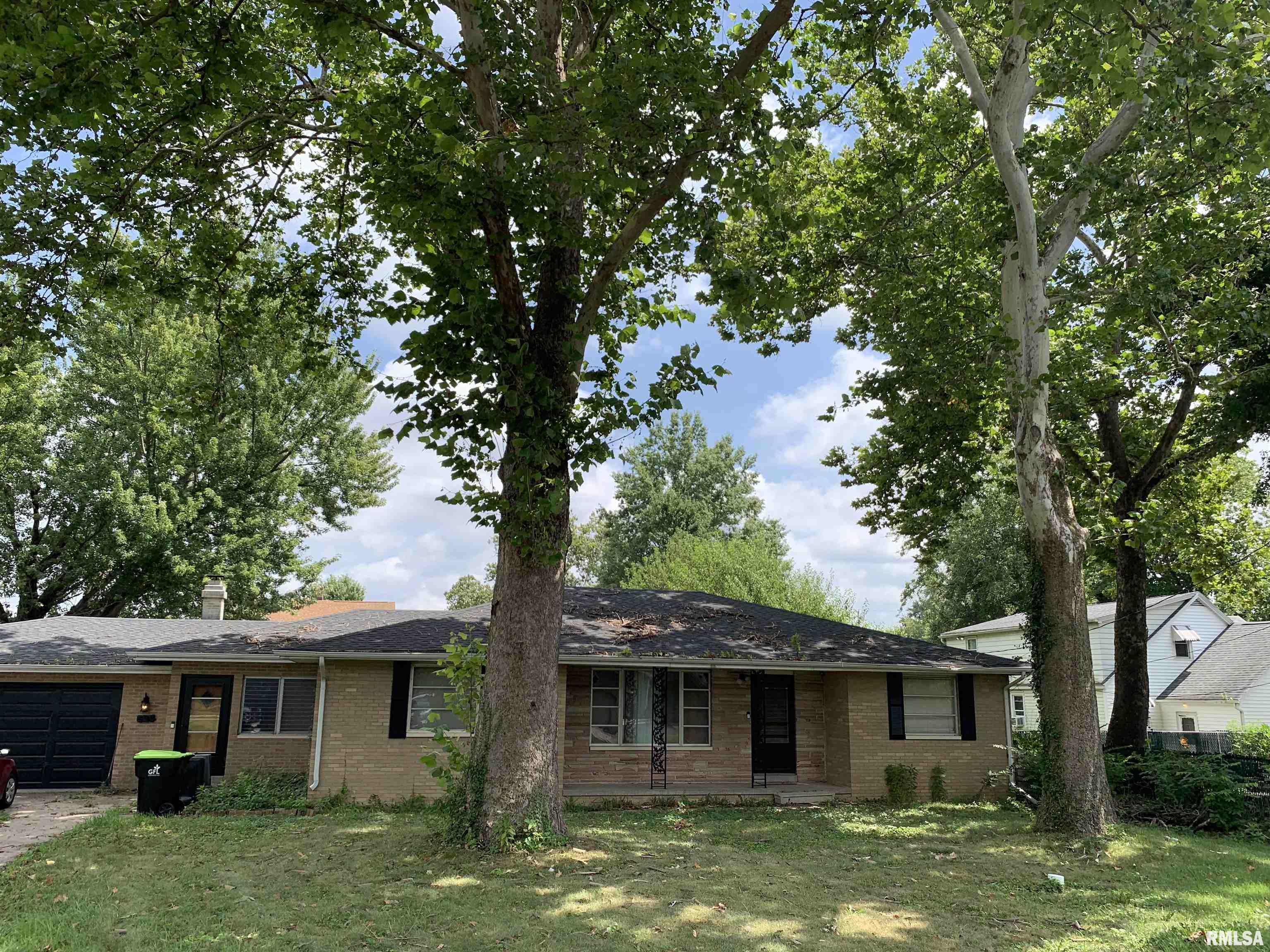 Home for sale at 624 S BARNEWOLT Drive  in Peoria Illinois!