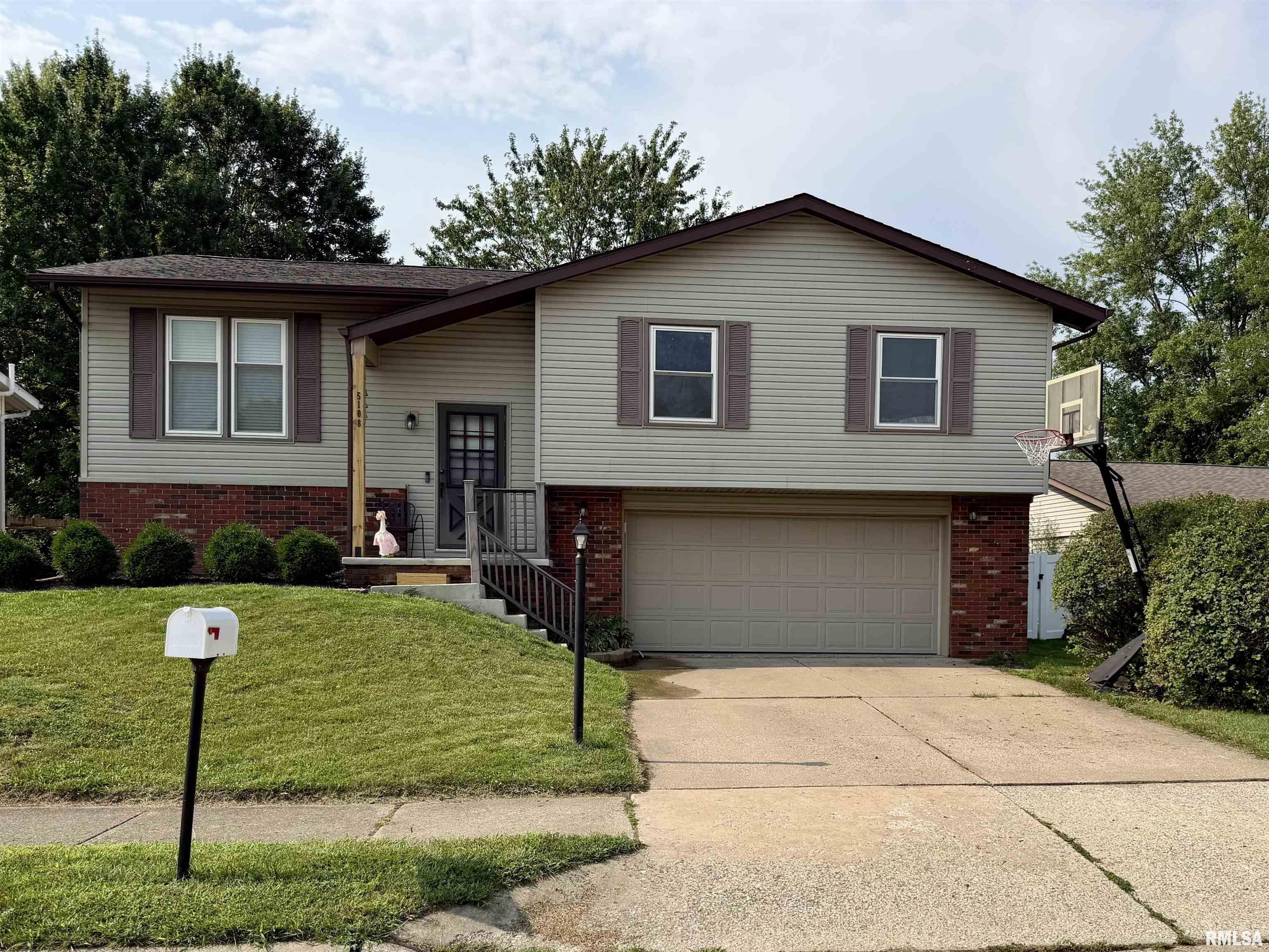 Home for sale at 5108 W TIMBERVUE Court  in Peoria Illinois!