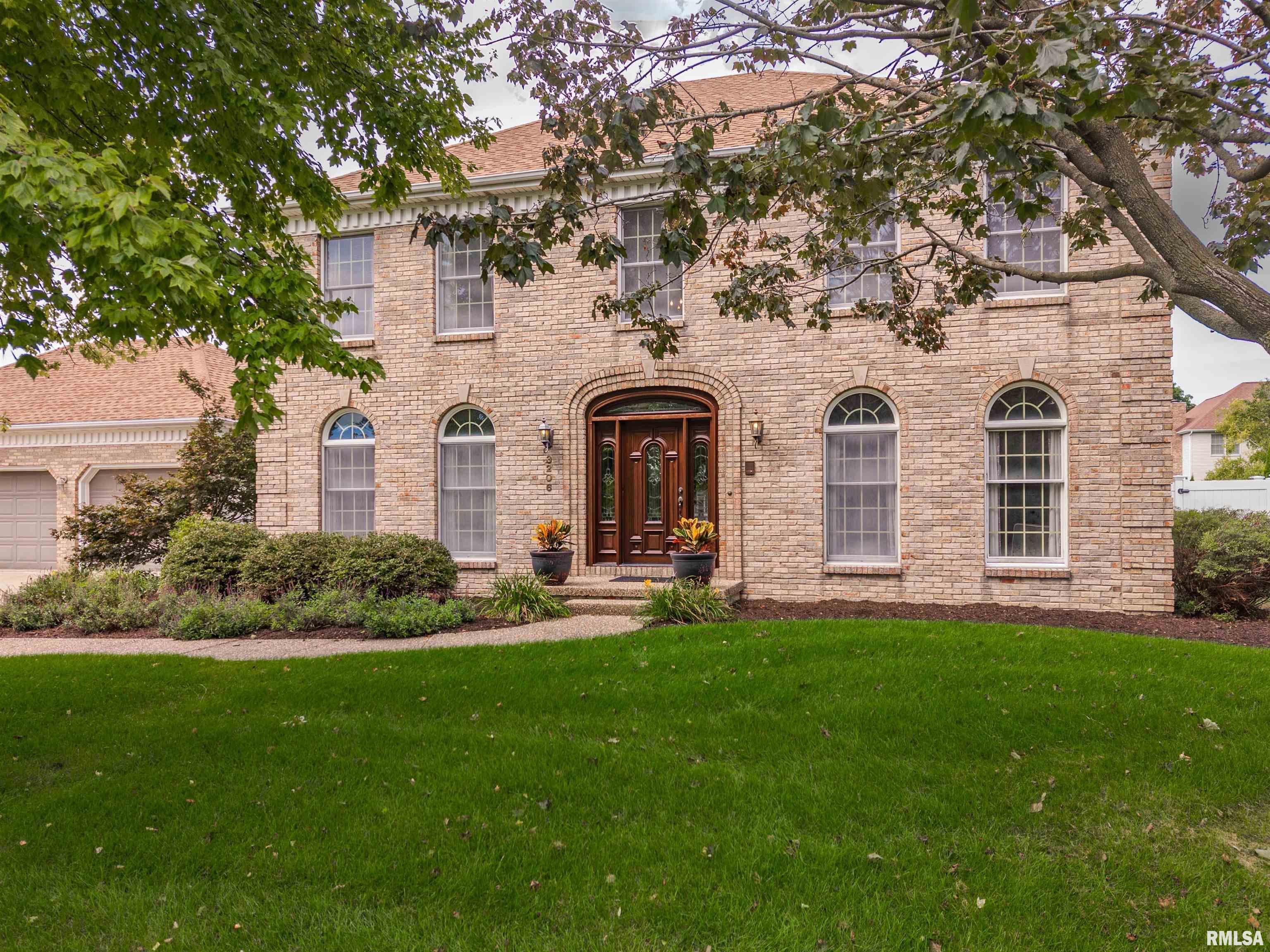 Luxury Home for sale at 3206 Leafy Lane in Bloomington Illinois! Luxury Home for sale at 3206 Leafy Lane in Bloomington Illinois!