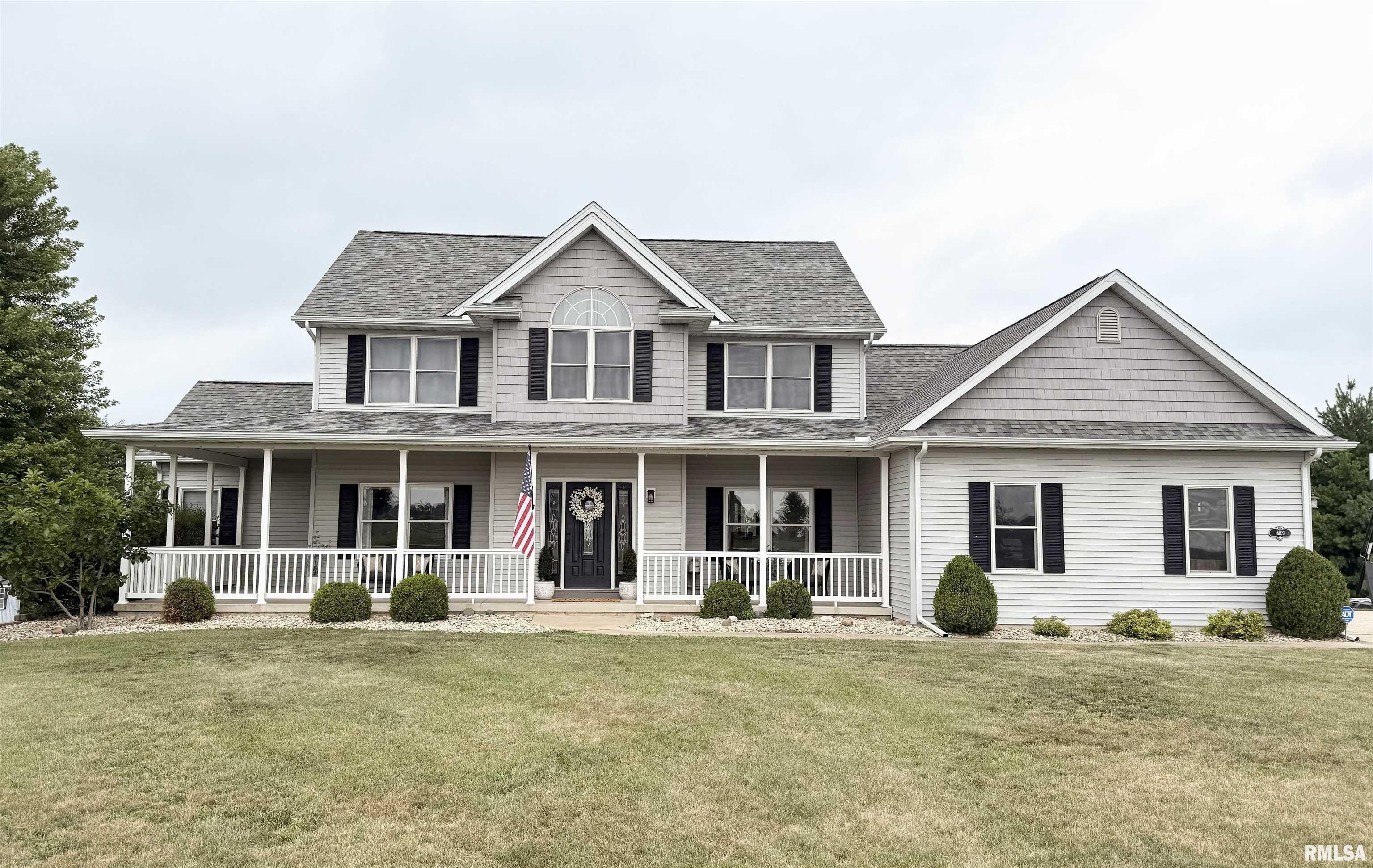 Luxury Home for sale at 16109 W Wayside Lane  in Trivoli Illinois!