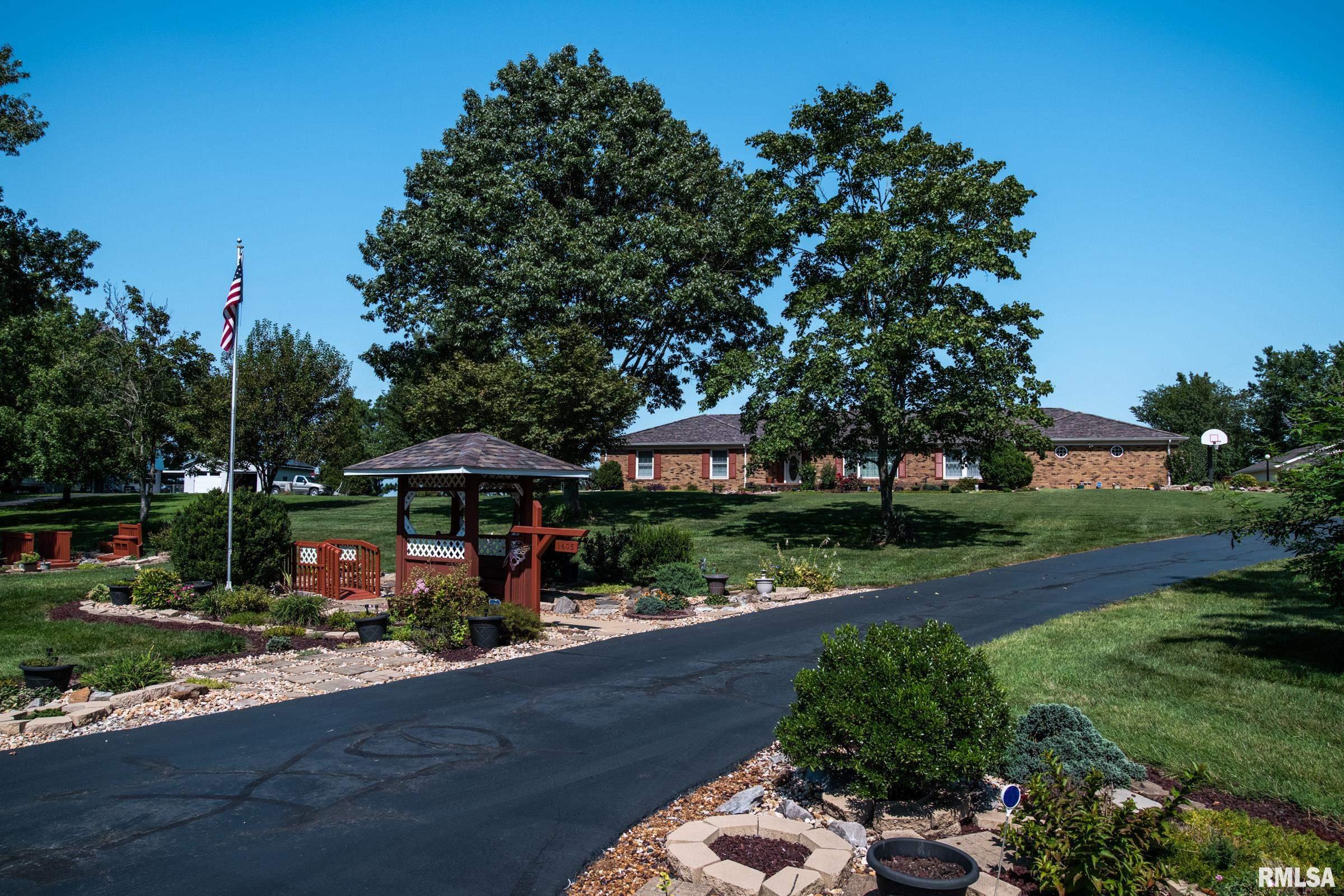 Price change at 1605  Old Creal Springs Road  in Marion Illinois!
