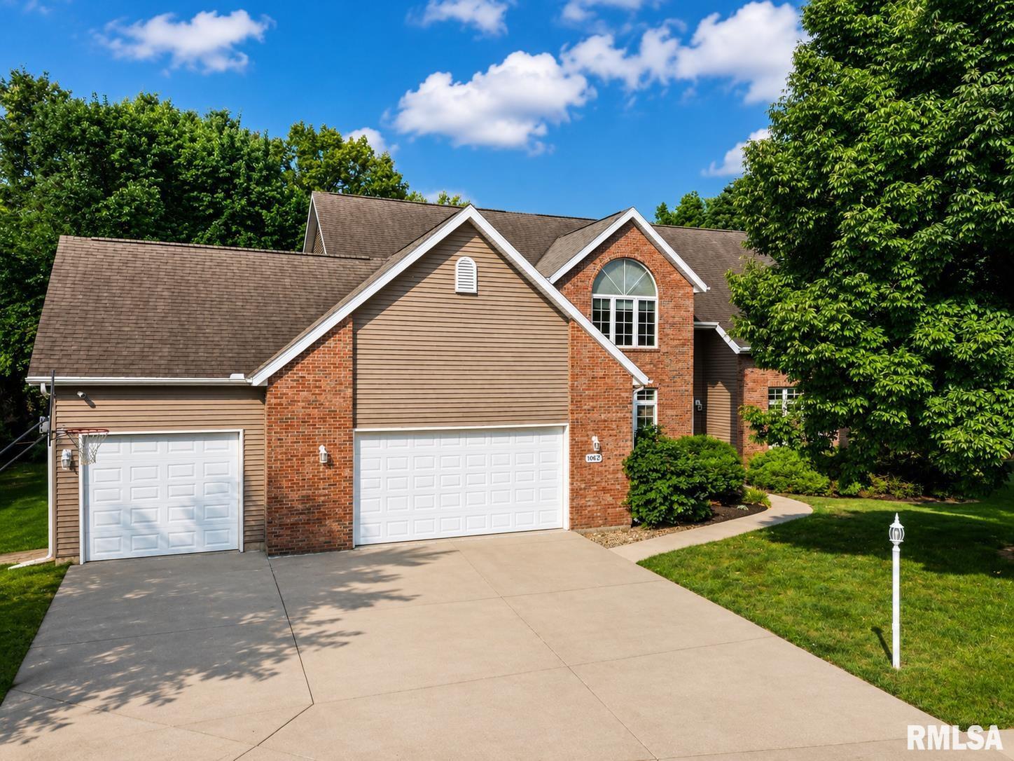 Luxury Home for sale at 10627 N DANA Drive  in Peoria Illinois!
