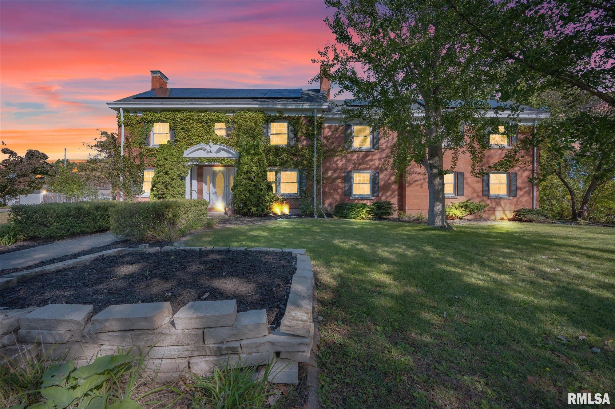 Price change at 105 W CRESTWOOD Drive  in Peoria Illinois!