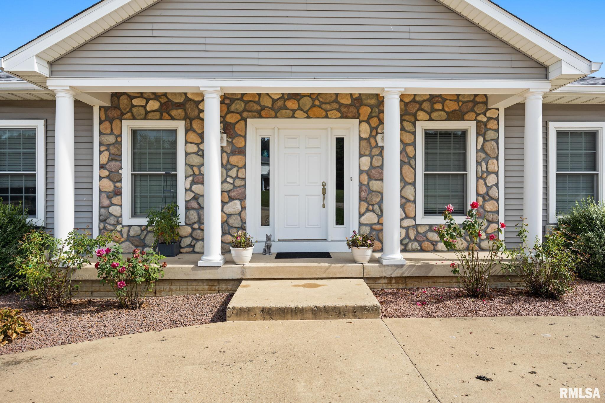 Luxury Home for sale at 5022 S DIAMOND Point  in Mapleton Illinois!