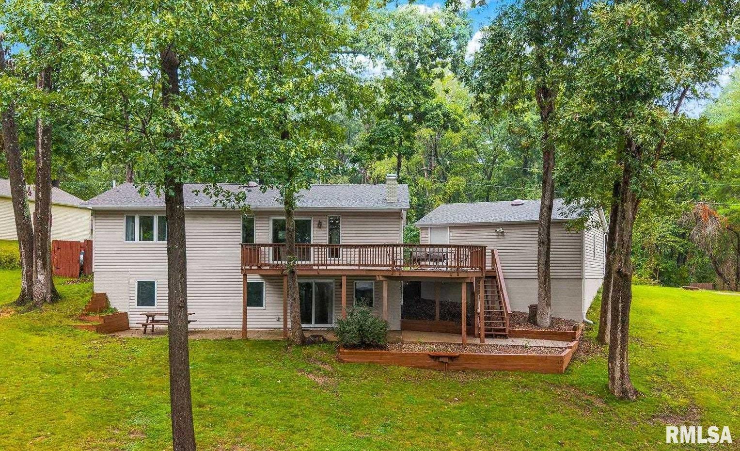 Luxury Home for sale at 315 GLEN OAK Court in Dahinda Illinois! Luxury Home for sale at 315 GLEN OAK Court in Dahinda Illinois!