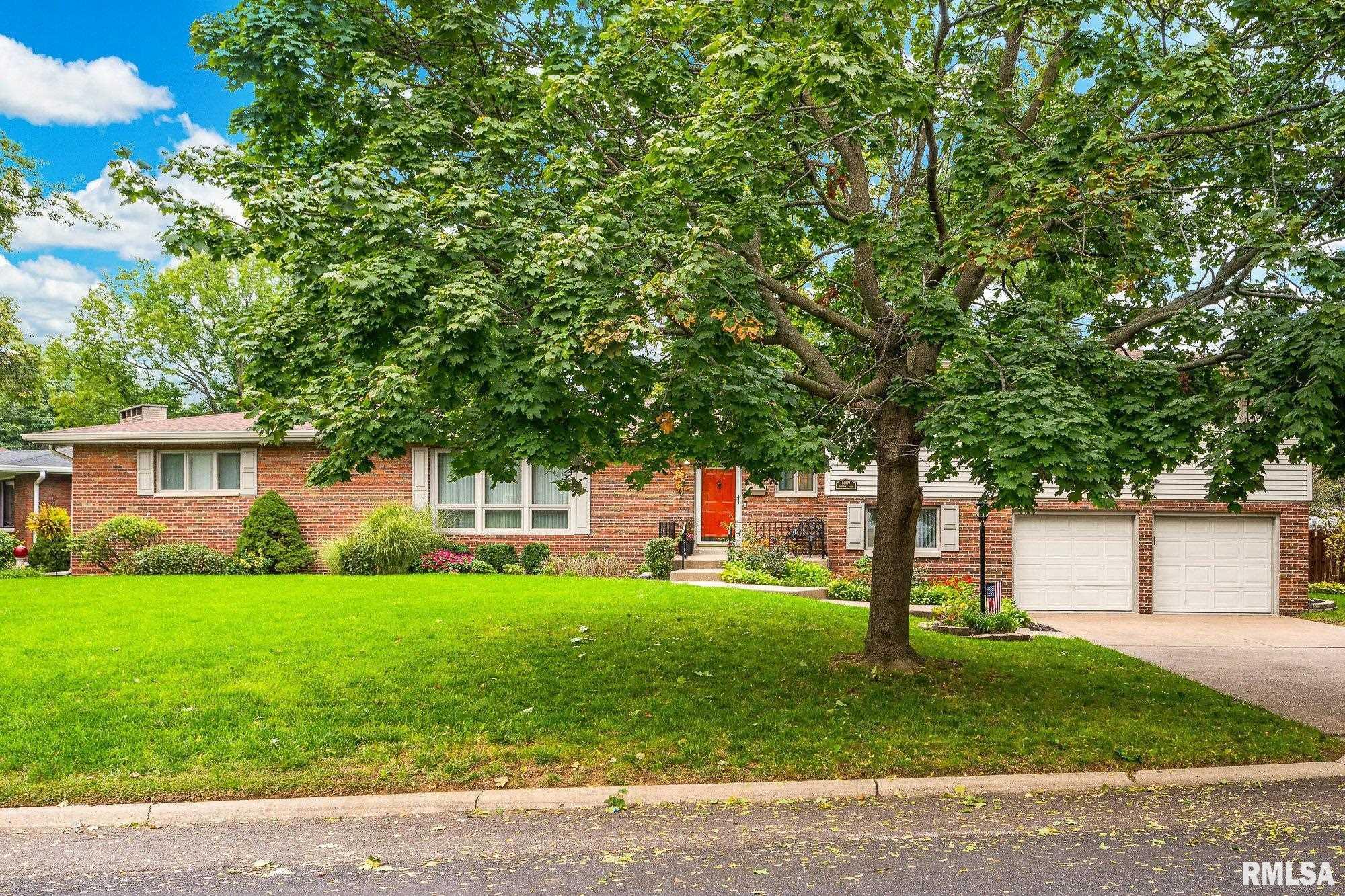 Home for sale at 6009 N TRENTON Lane  in Peoria Illinois!